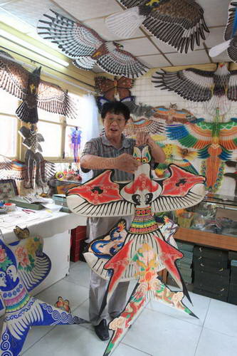 走訪(fǎng)民間藝人感受傳統(tǒng)文化:中國(guó)風(fēng)箏傳人王赤峰