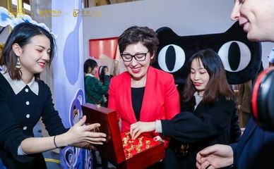 天貓聯(lián)合俄國國家博物館舉辦敦煌主題藝術(shù)展 “中國禮物”成戰(zhàn)斗民族新寵