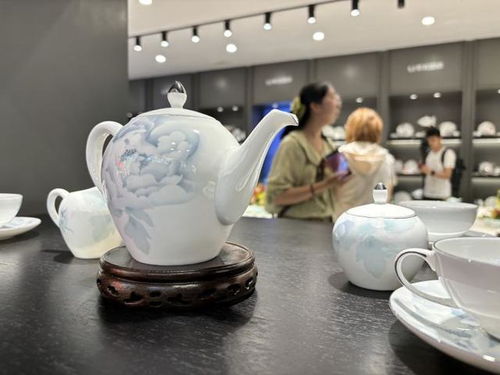 華光國瓷 全國布局15座陶瓷藝術館，雙館同啟助推文化“兩創”